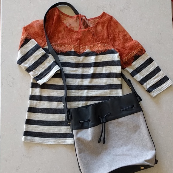 🎉HP🎉 Skagen Leather Bucket Bag NWOT - Picture 2 of 6